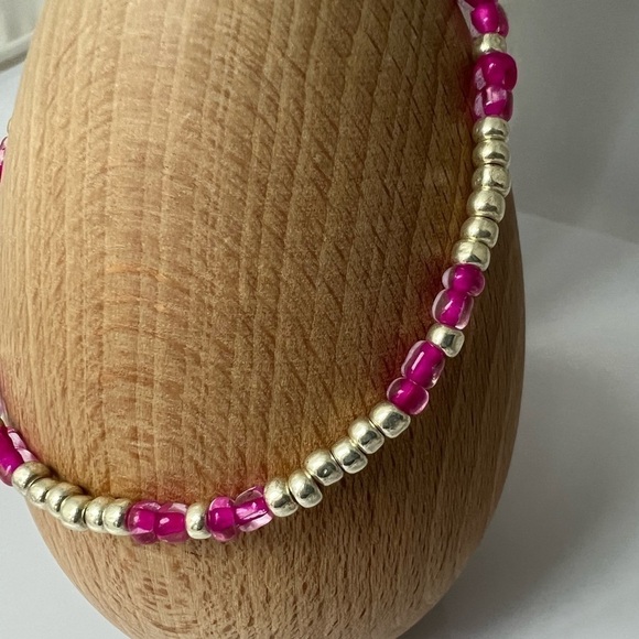 STRETCH Beaded Anklet with Pink and Silver Glass Beads Size 8.5” - Picture 3 of 13
